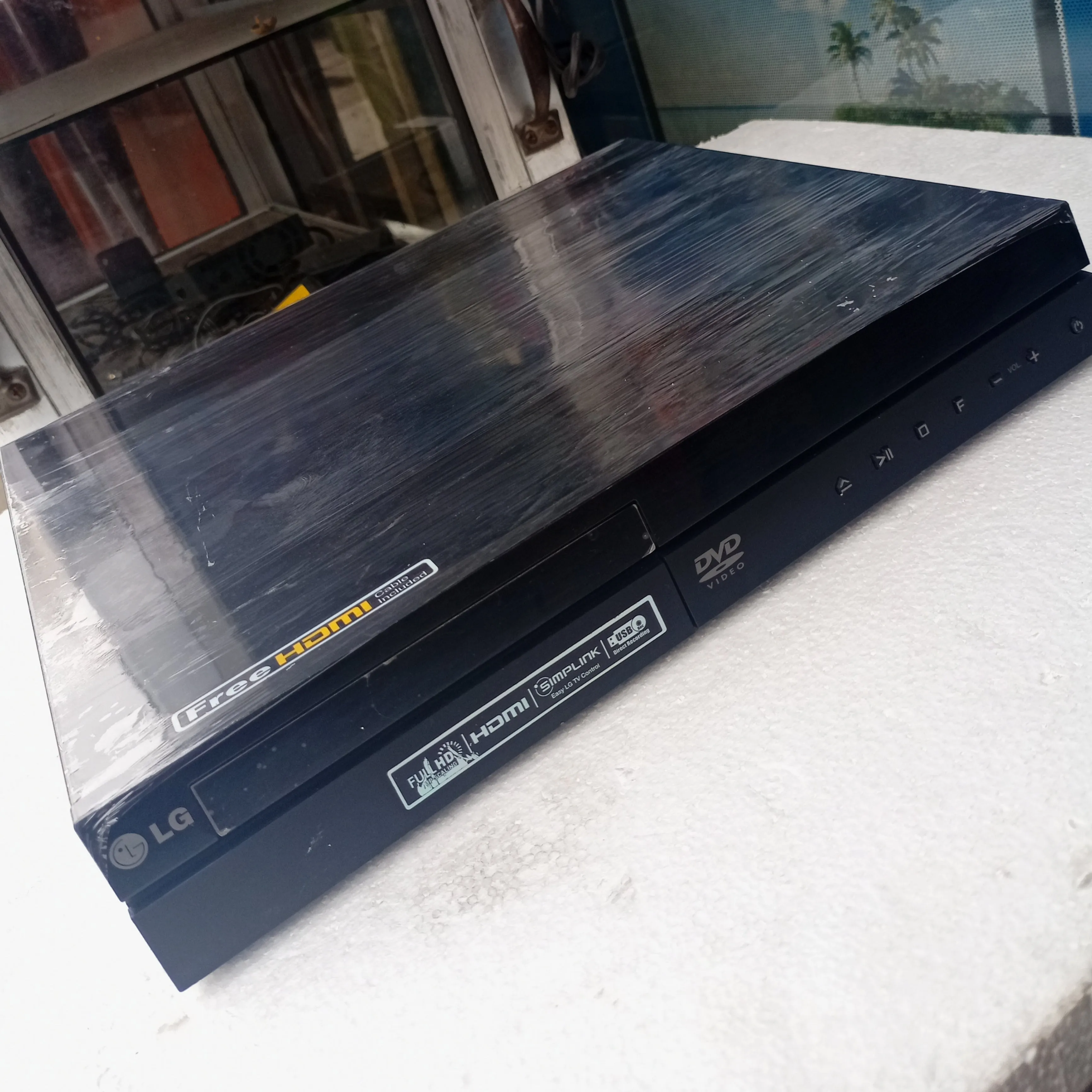 LG DH6340P 1000 Watts DVD Home Theater Machine Head - London Used