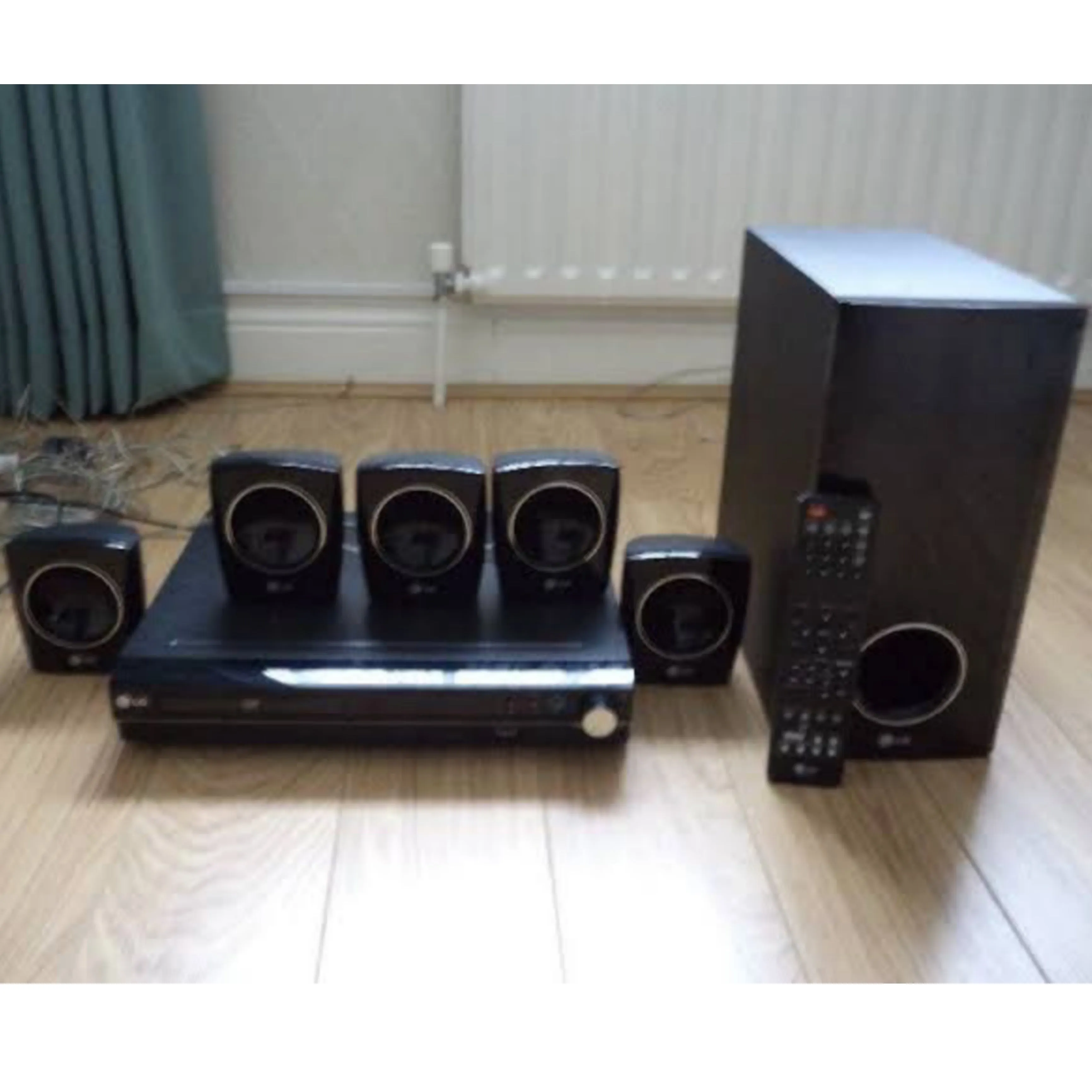 LG HT303SU 5.1Ch 300W DVD Home Theater System - Foreign Used