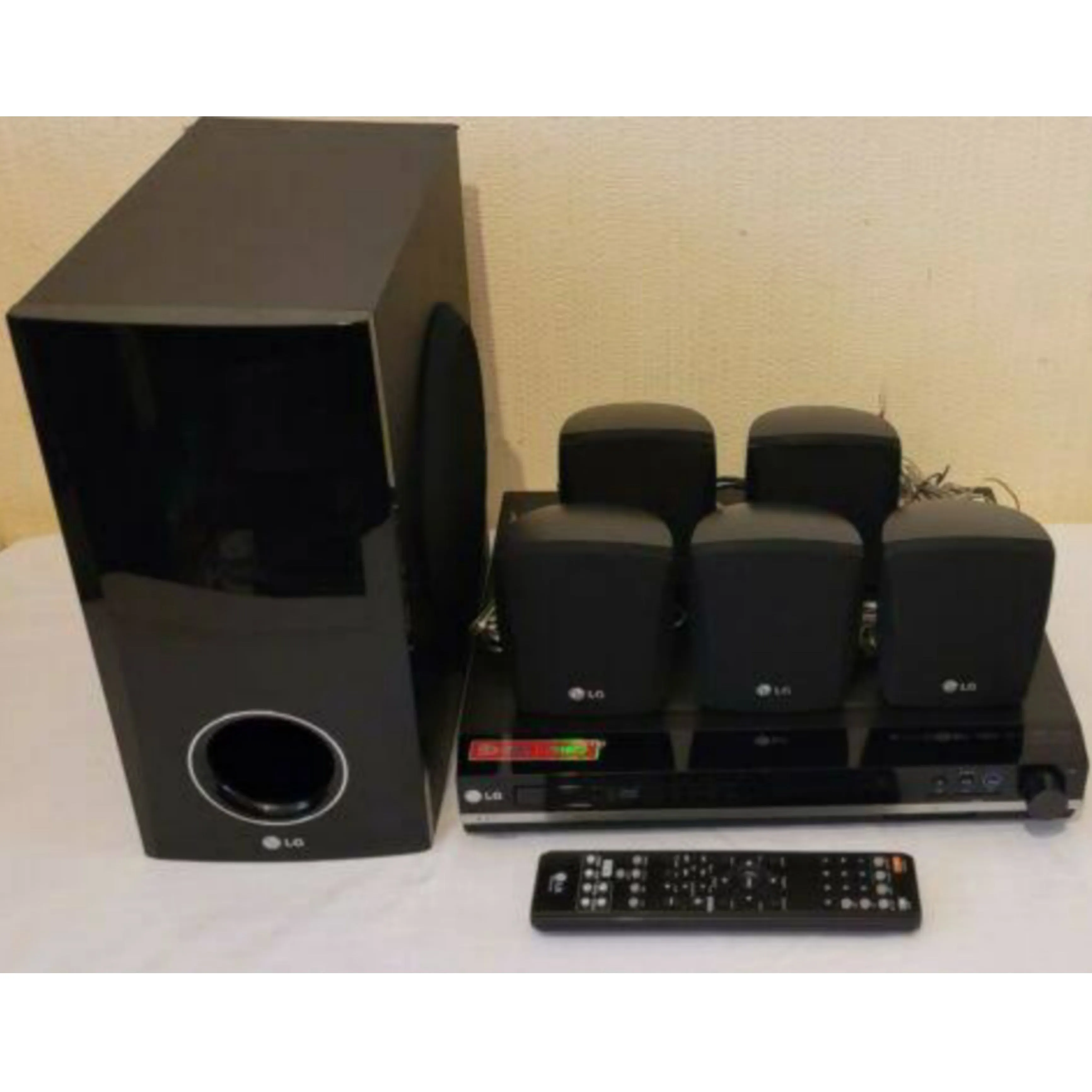 LG HT353SD 5.1Ch 300W DVD Home Theater System (FM, USB, Aux) - Foreign Used