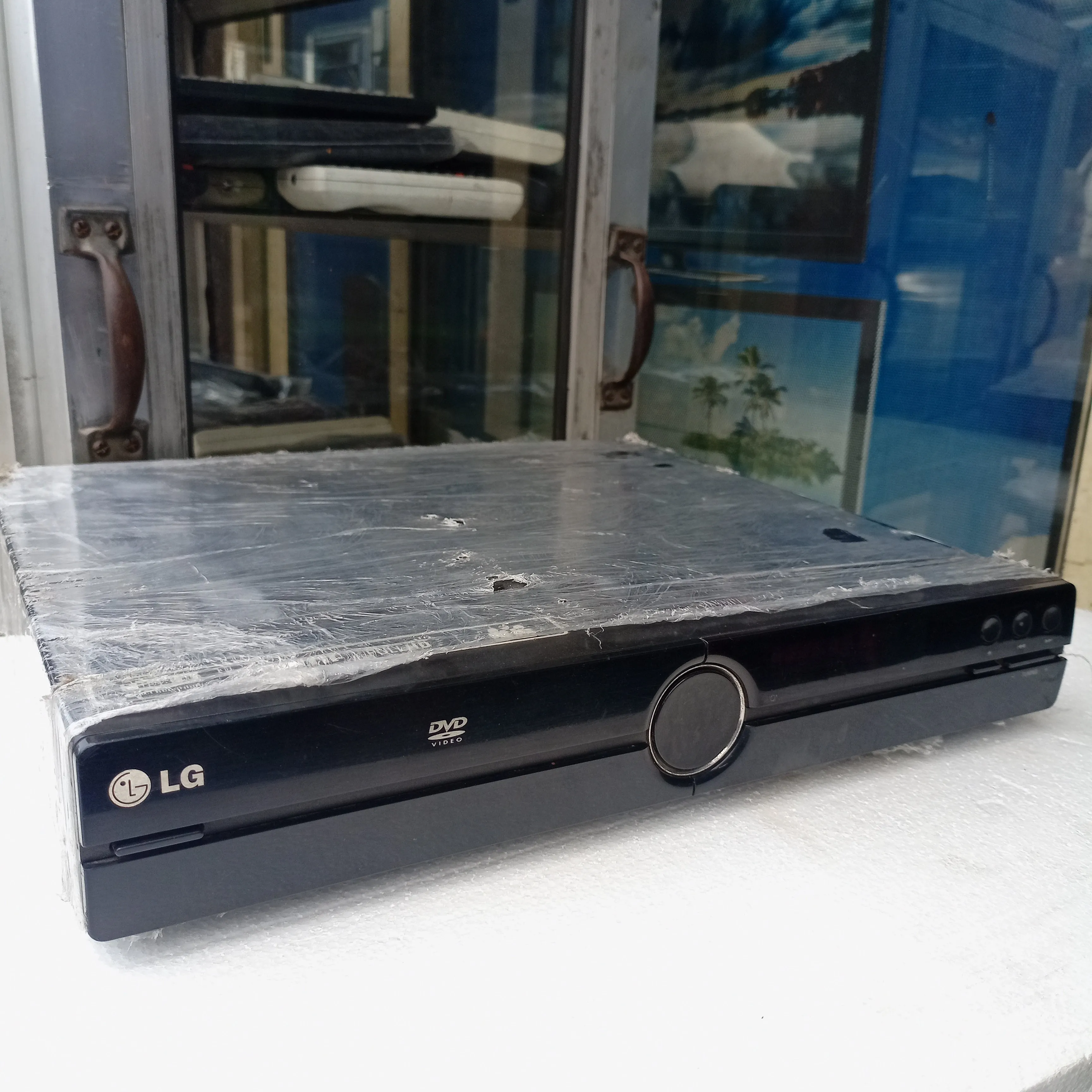 LG HT534TN-A2 5.1Ch 1000 Watts DVD Home Theater Machine Head - London Used