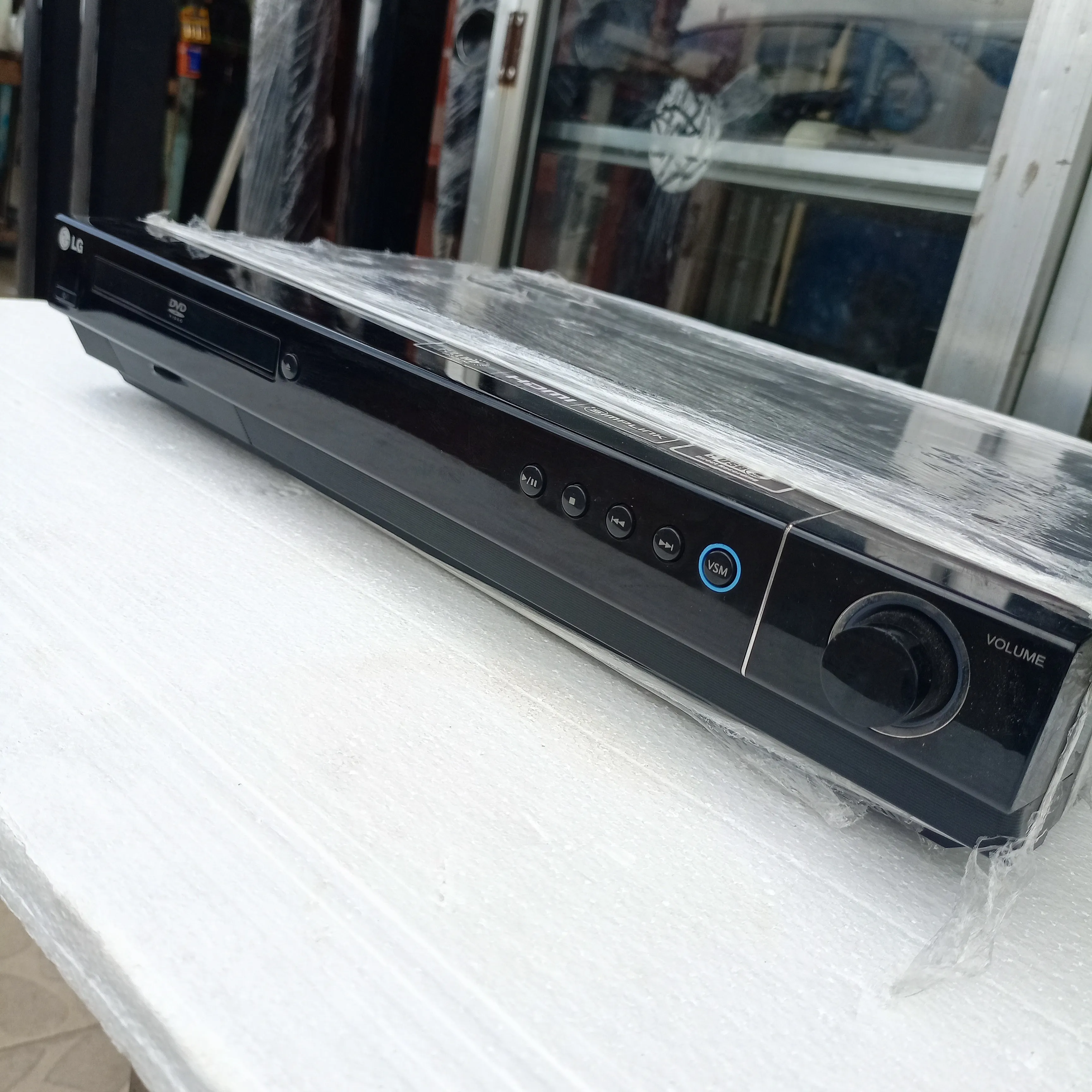 LG HT554 5.1Ch 500Watts DVD Home Theater Machine Head - London Used