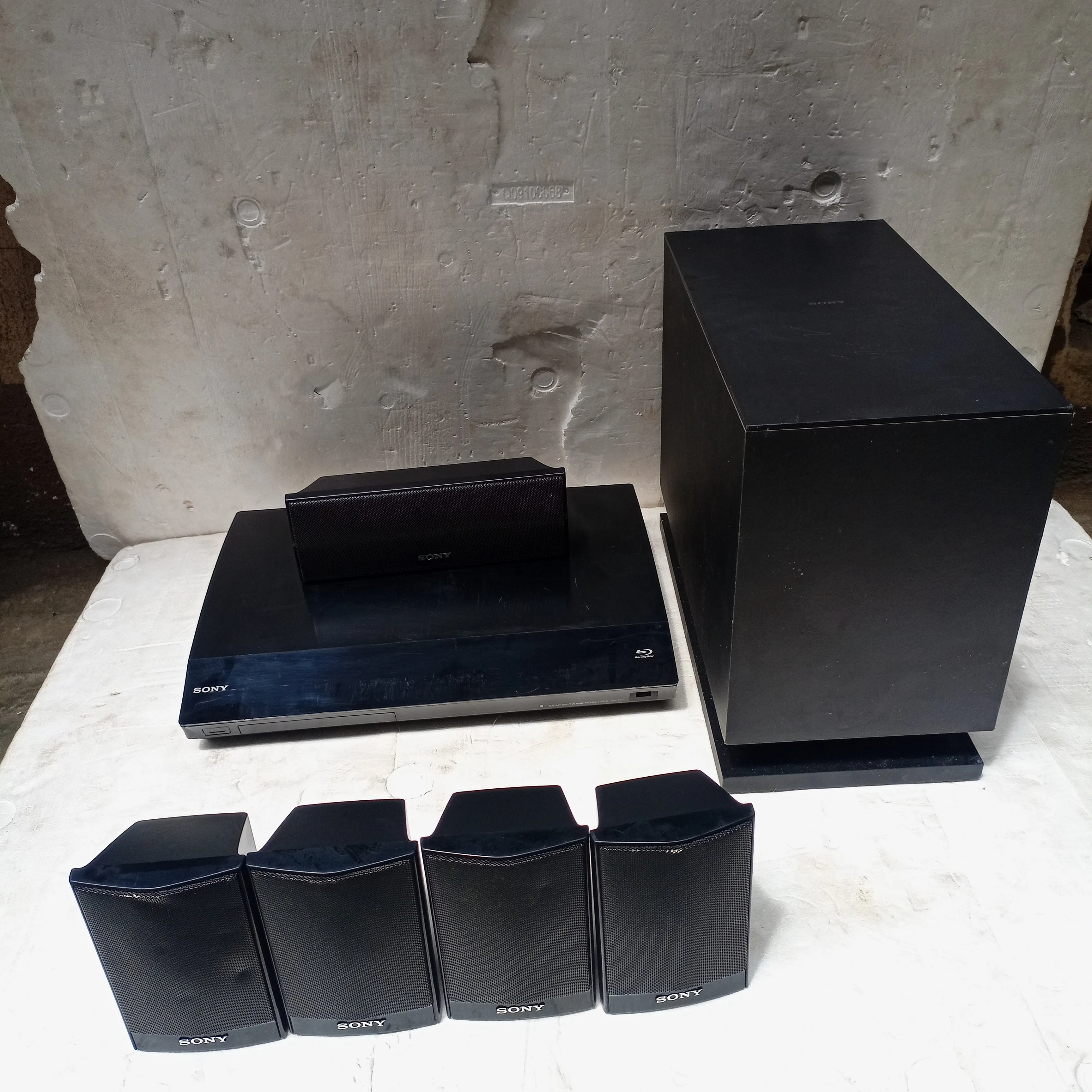 Sony BDV-E380 5.1Ch 1000Watts Smart 3D Blu-ray DVD Home Theater System (WiFi, USB, HDMI in/out, Aux) - London Used